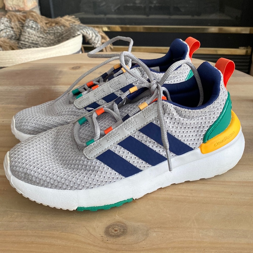 Adidas Racer TR21 Running Shoes, size 4 - Picture 1 of 7